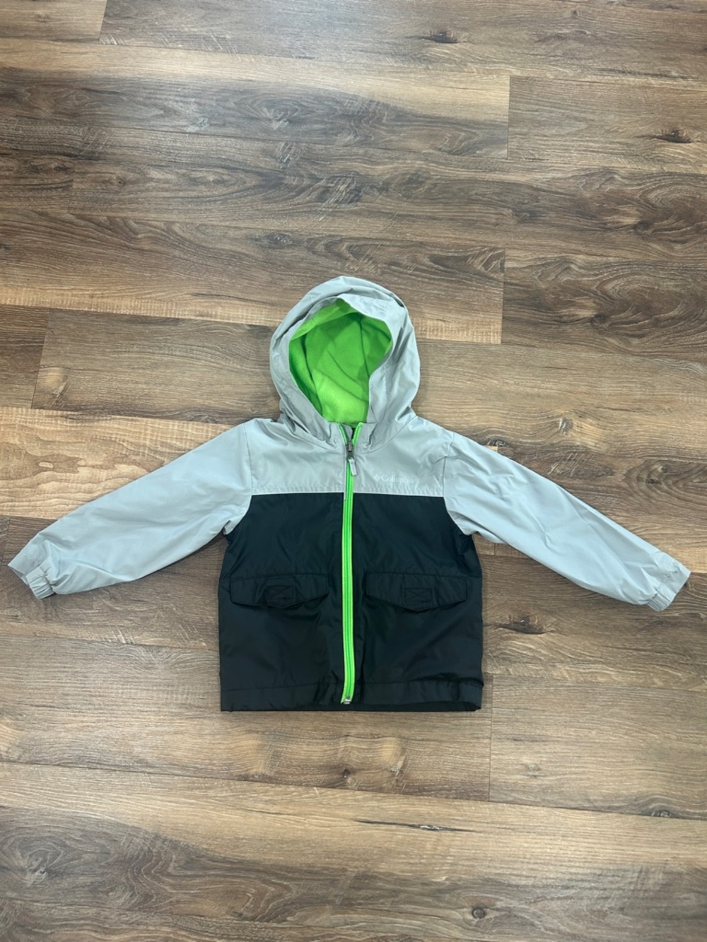 Columbia Toddler Rain Jacket lined hooded zip front black, gray, green size 3T.